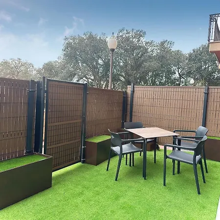 Apartment Flower Deluxe Con Jardin 6082b